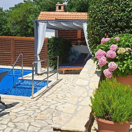 Rustic Apartment Mariva Ljubač Dış mekan fotoğraf