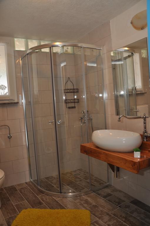 Rustic Apartment Mariva Ljubač Dış mekan fotoğraf