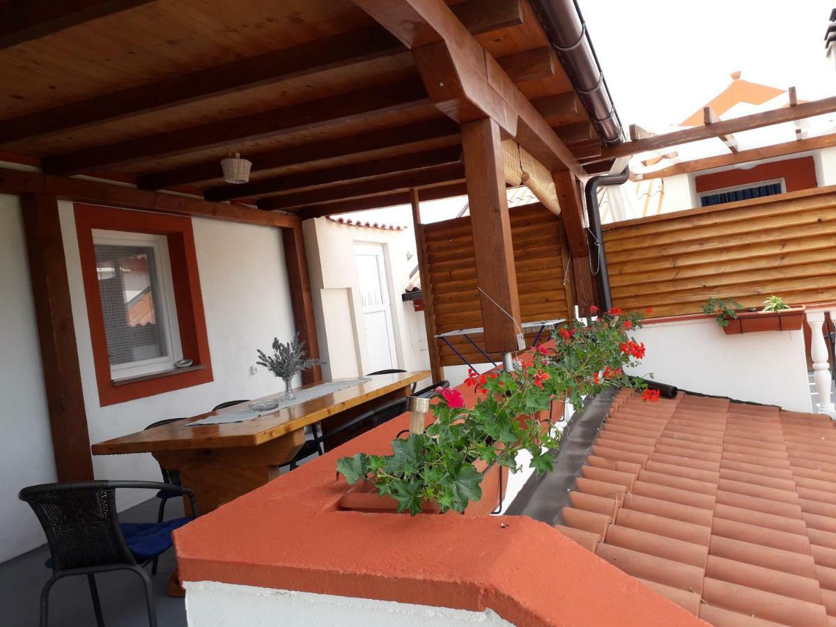 Rustic Apartment Mariva Ljubač Dış mekan fotoğraf